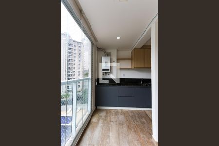 Varanda de kitnet/studio para alugar com 1 quarto, 38m² em Vila Andrade, São Paulo