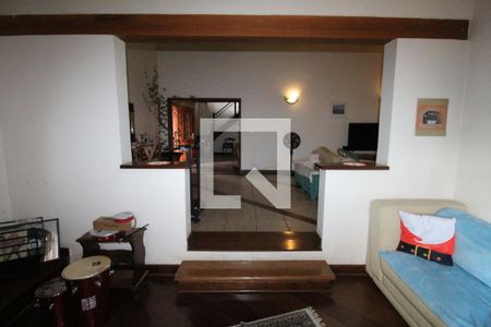 Sala 2 de casa para alugar com 5 quartos, 1500m² em Jardim Uira, São José dos Campos