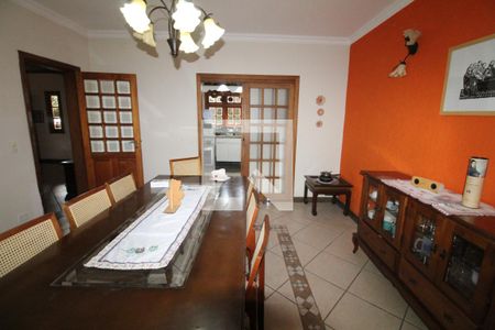 Sala 3 de casa para alugar com 5 quartos, 1500m² em Jardim Uira, São José dos Campos