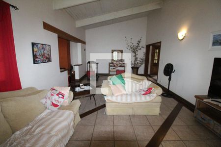 Sala 1 de casa para alugar com 5 quartos, 1500m² em Jardim Uira, São José dos Campos