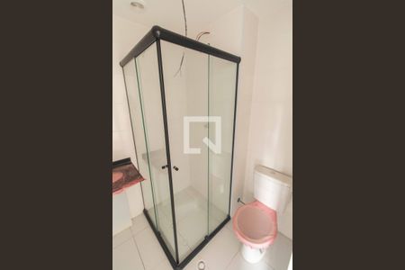Banheiro de kitnet/studio para alugar com 1 quarto, 27m² em Vila Dom Pedro I, São Paulo