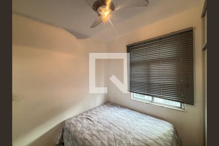 Quarto 1 de apartamento para alugar com 2 quartos, 70m² em Botafogo, Rio de Janeiro
