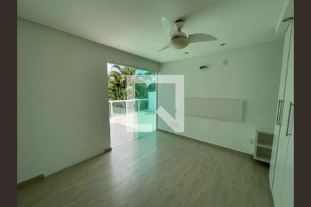 Casa à venda com 3 quartos, 200m² em Piratininga, Niterói