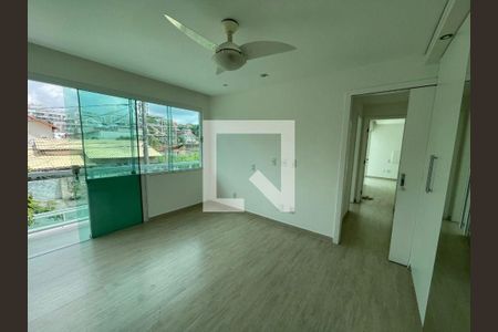 Casa à venda com 3 quartos, 200m² em Piratininga, Niterói
