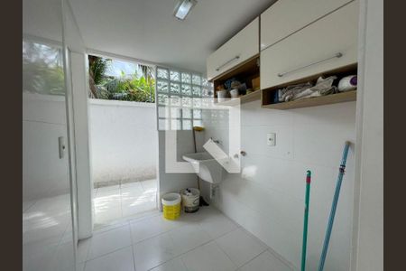 Casa à venda com 3 quartos, 200m² em Piratininga, Niterói