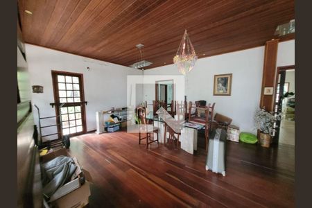 Casa à venda com 5 quartos, 388m² em São Francisco, Niterói