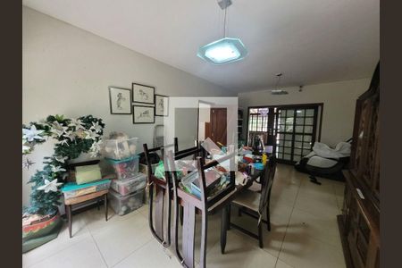 Casa à venda com 5 quartos, 388m² em São Francisco, Niterói