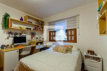 Casa à venda com 3 quartos, 262m² em Pendotiba, Niterói