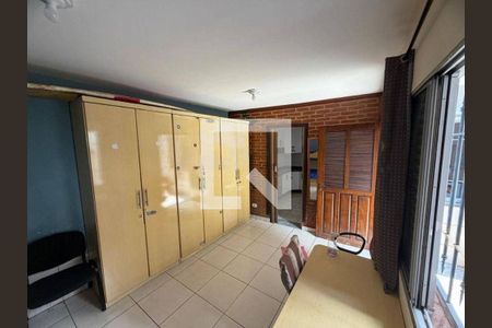 Casa à venda com 3 quartos, 145m² em Ferreira, São Paulo