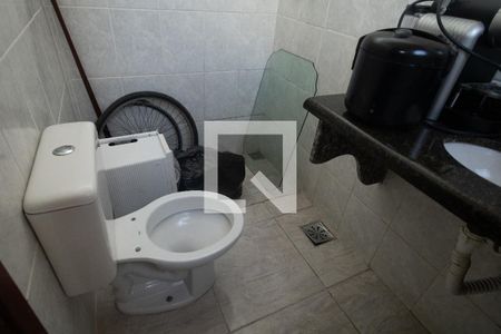 Banheiro 2 de casa para alugar com 2 quartos, 185m² em Campo Grande, Rio de Janeiro