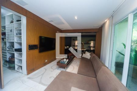 sala de tv de casa de condomínio à venda com 4 quartos, 450m² em Ipê, Nova Lima
