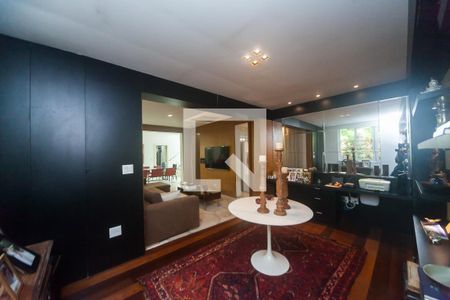 sala de tv de casa de condomínio à venda com 4 quartos, 450m² em Ipê, Nova Lima