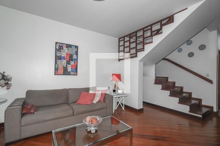 Sala de casa à venda com 3 quartos, 230m² em Vila Ipiranga, Porto Alegre