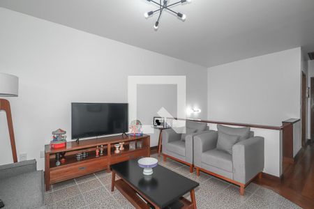Sala de TV de casa à venda com 3 quartos, 230m² em Vila Ipiranga, Porto Alegre