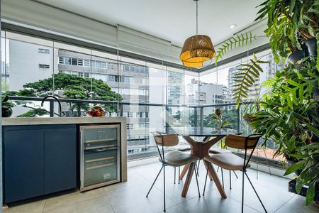 Sala/Cozinha de apartamento para alugar com 2 quartos, 70m² em Jardins, São Paulo