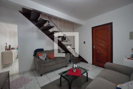 Sala de casa à venda com 3 quartos, 128m² em Vila Dom Pedro I, São Paulo