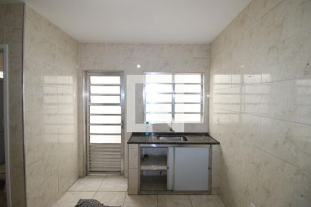 Sala/ Cozinha de casa para alugar com 1 quarto, 40m² em Vila Chuca, São Paulo