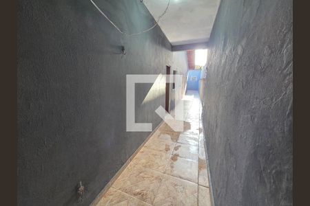 Quintal de casa para alugar com 3 quartos, 2m² em Jardim Melvi, Praia Grande