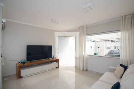 Sala  de casa à venda com 3 quartos, 180m² em Horto Florestal, São Paulo