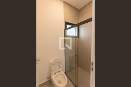 Banheiro de casa de condomínio para alugar com 3 quartos, 248m² em Swiss Park, Campinas