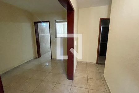 Corredor de casa para alugar com 3 quartos, 100m² em Parque Laguna E Dourados, Duque de Caxias