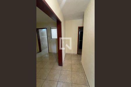 Corredor de casa para alugar com 3 quartos, 100m² em Parque Laguna E Dourados, Duque de Caxias