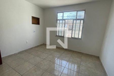 Quarto de casa para alugar com 3 quartos, 100m² em Parque Laguna E Dourados, Duque de Caxias
