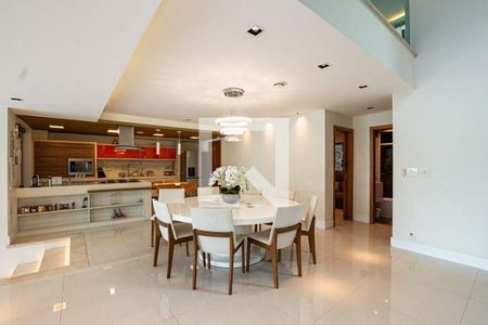 Casa à venda com 4 quartos, 298m² em São Francisco, Niterói