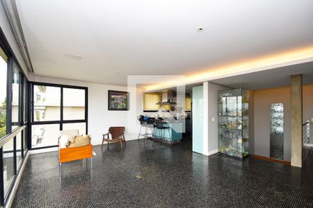 Sala de apartamento à venda com 2 quartos, 120m² em Vila Madalena, São Paulo