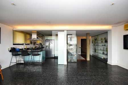 Sala de apartamento à venda com 2 quartos, 120m² em Vila Madalena, São Paulo