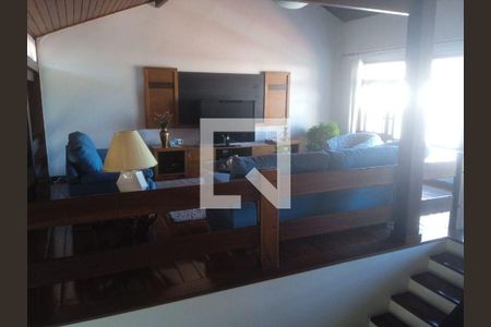 Casa à venda com 4 quartos, 290m² em Rio do Ouro, Niterói
