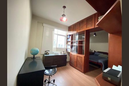 Apartamento à venda com 3 quartos, 316m² em Centro, Niterói