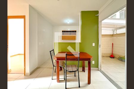 Sala de Jantar de apartamento para alugar com 2 quartos, 56m² em Serraria, São José
