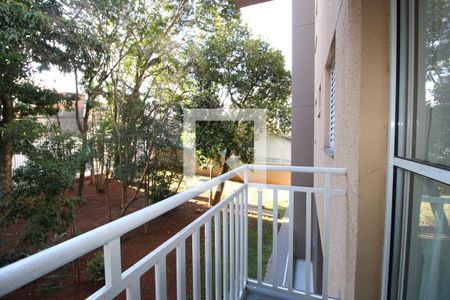 Sala - Varanda de apartamento para alugar com 2 quartos, 47m² em Vila Carmosina, São Paulo