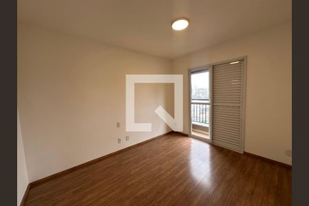 Suíte de apartamento para alugar com 3 quartos, 77m² em Jardim Tupanci, Barueri