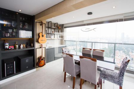 Apartamento para alugar com 1 quarto, 64m² em Santo Amaro, São Paulo
