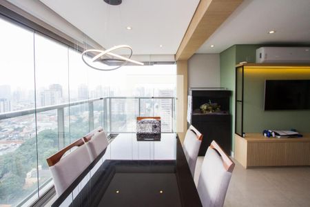 Apartamento para alugar com 1 quarto, 64m² em Santo Amaro, São Paulo
