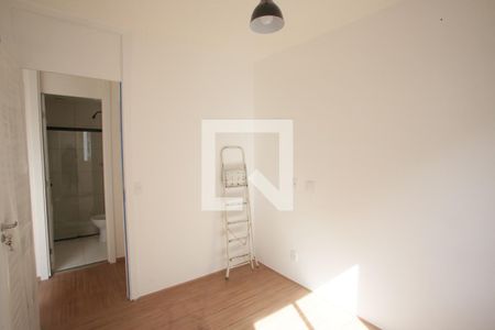 Quarto 2 de apartamento para alugar com 2 quartos, 43m² em Taquara, Rio de Janeiro
