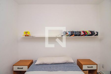 Quarto 1 de apartamento para alugar com 2 quartos, 48m² em Morro Santana, Porto Alegre