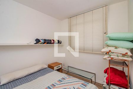 Quarto 1 de apartamento para alugar com 2 quartos, 48m² em Morro Santana, Porto Alegre