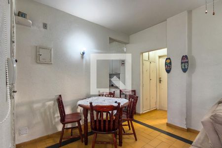 Sala  de apartamento para alugar com 1 quarto, 45m² em Canto do Forte, Praia Grande