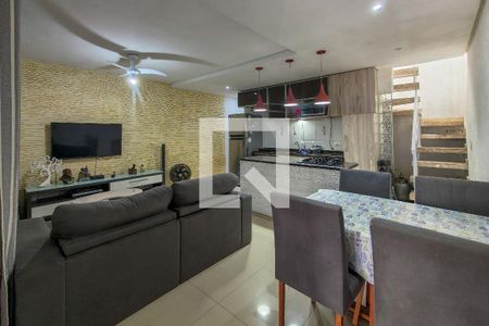 Sala de casa para alugar com 3 quartos, 150m² em Canto do Forte, Praia Grande