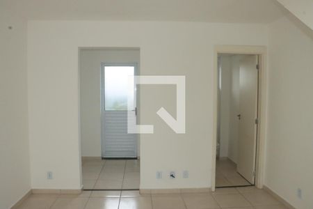 Corredor de casa de condomínio para alugar com 2 quartos, 60m² em Bairro Jardim Nossa Senhora das Graças, Cotia
