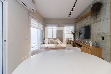 Sala de casa de condomínio à venda com 4 quartos, 212m² em Vila Cruzeiro, São Paulo