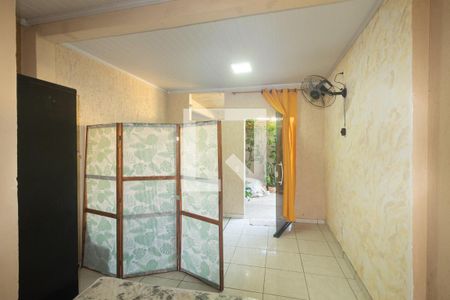 Sala/Quarto de kitnet/studio para alugar com 1 quarto, 30m² em Campo Grande, Rio de Janeiro