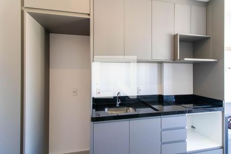Cozinha de kitnet/studio para alugar com 0 quarto, 28m² em Centro, Guarulhos