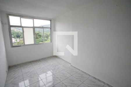 Quarto 1 de apartamento para alugar com 3 quartos, 60m² em Jacarepaguá, Rio de Janeiro
