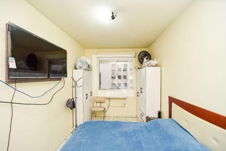 Quarto 1 de apartamento para alugar com 2 quartos, 58m² em Sarandi, Porto Alegre