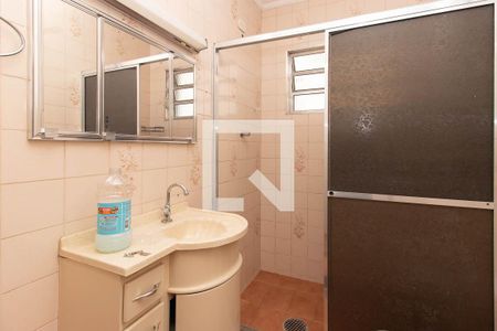 Banheiro de casa para alugar com 3 quartos, 90m² em Parque Ramos Freitas, São Paulo