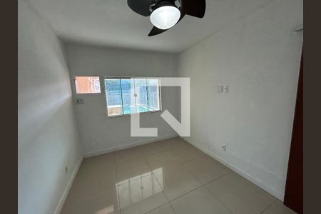 Quarto 1 de casa para alugar com 2 quartos, 250m² em Vila Valqueire, Rio de Janeiro